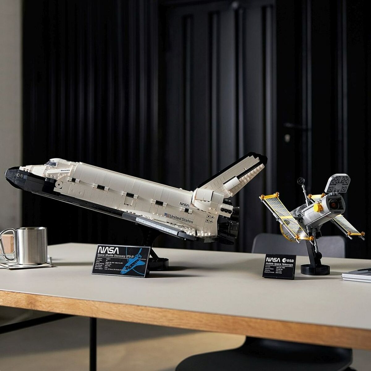 Súprava Lego 10283 Discovery Shuttle Nasa čierna - Hračky a Hry