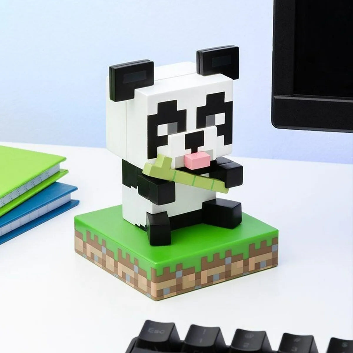 Pohyblivé Figúrky Paladone Minecraft Panda Icon Light - Hračky a Hry Bábiky Postavičky